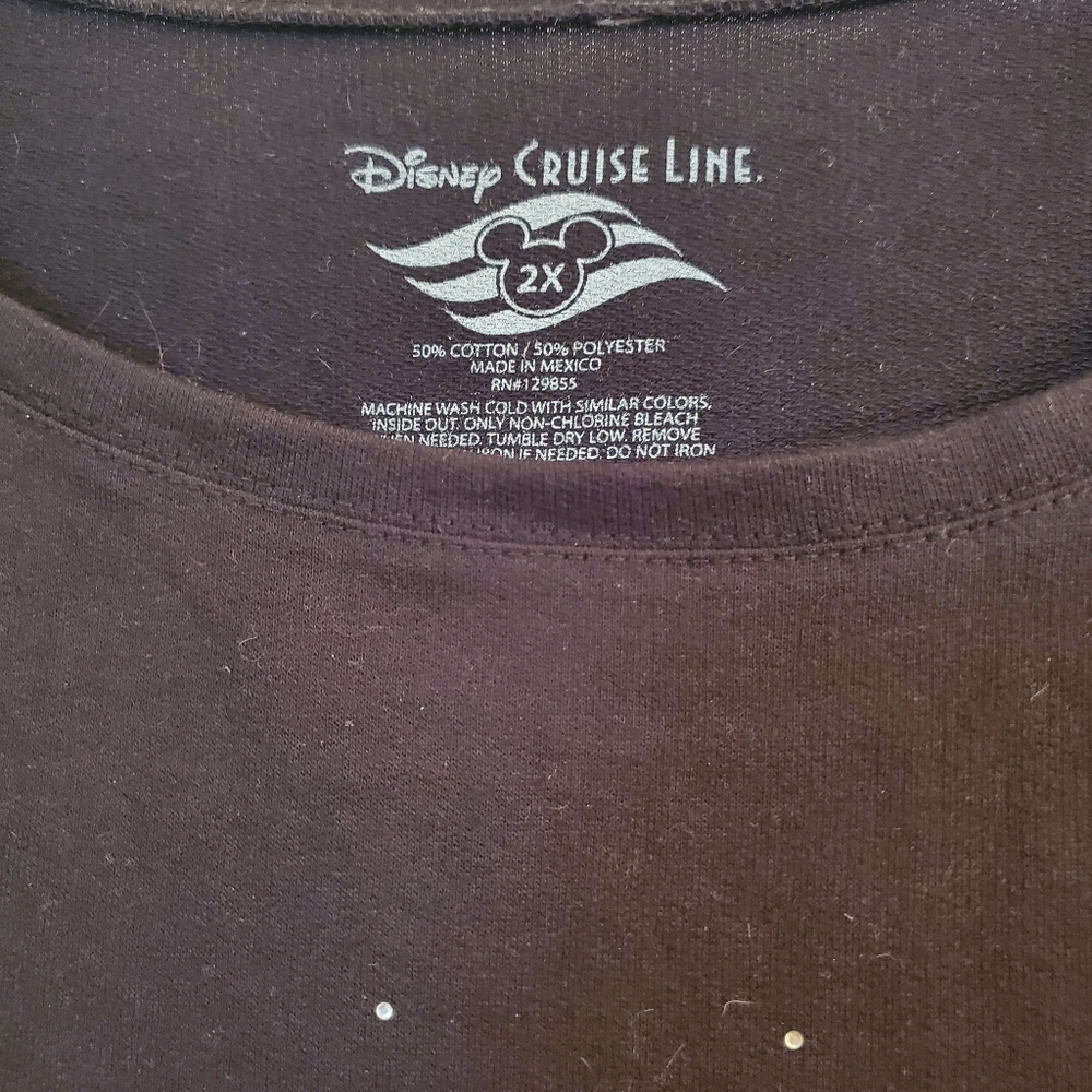 Star Wars Disney Cruise Line top. - Picture 4 of 4